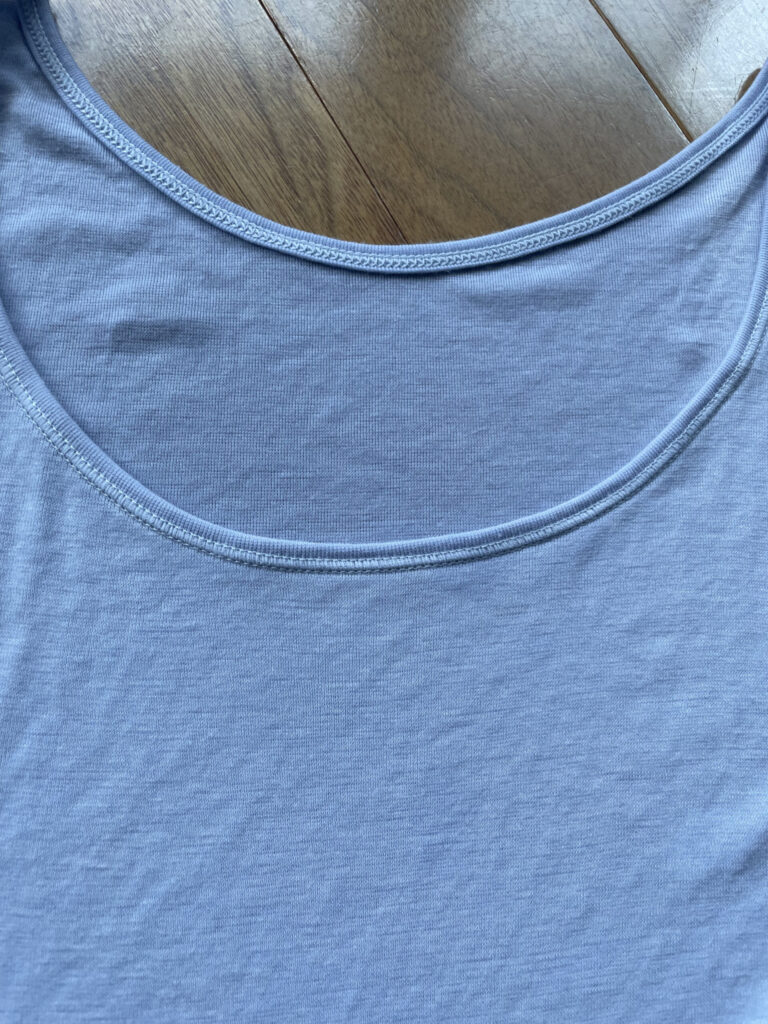 Gunze Asedoron Tank Top バストアップ