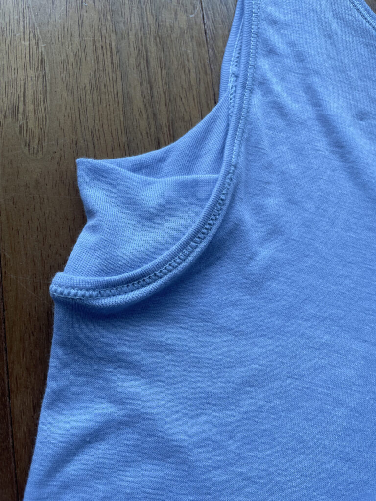 Gunze Asedoron Tank Top 脇のアップ