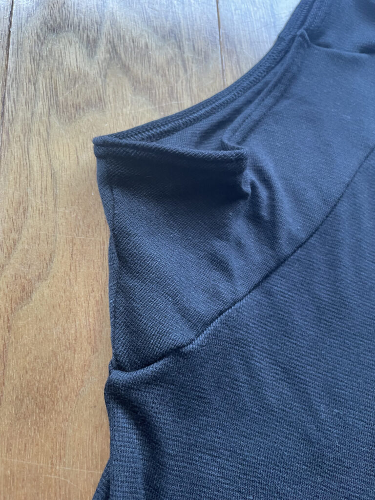 Belle Maison Salalist Tank Top 脇のアップ