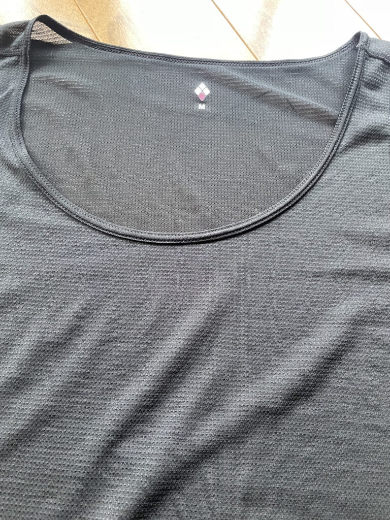 montbell GeoLine L.W. Tank Topのバストアップ画