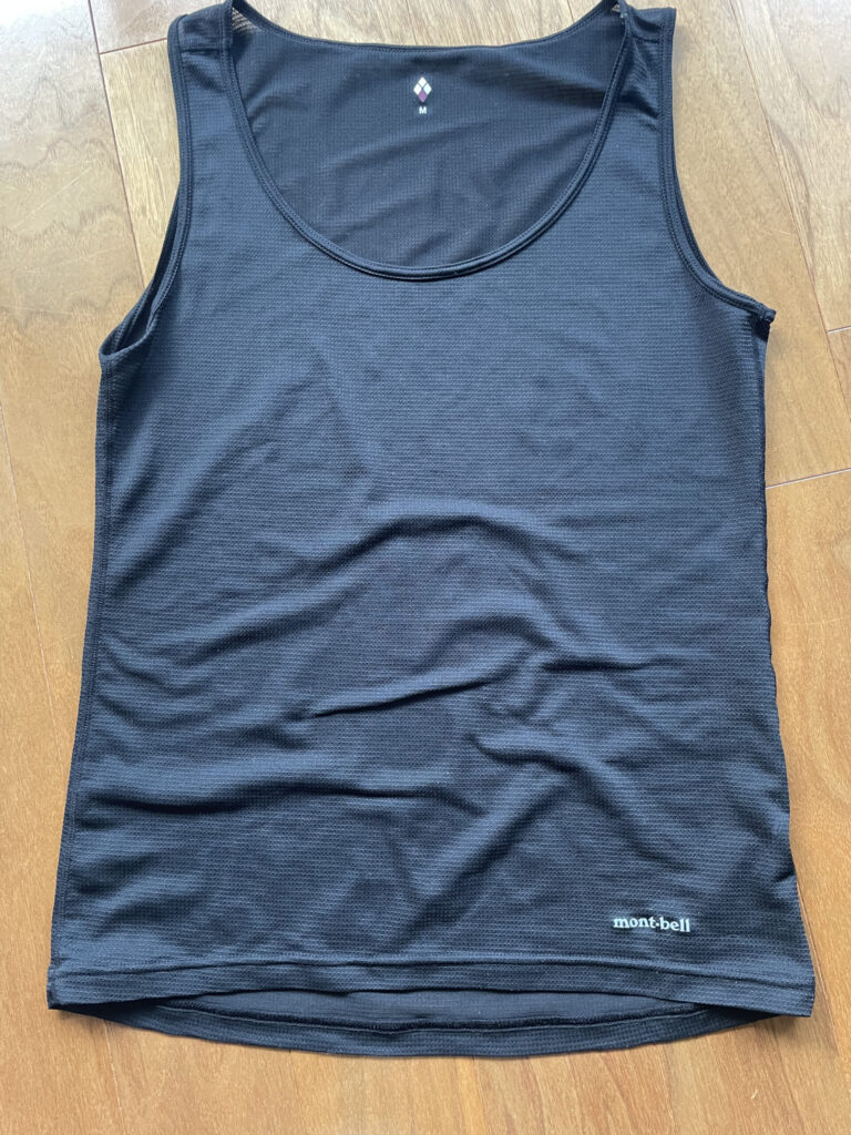 montbell GeoLine L.W. Tank Topを正面上から見た画
