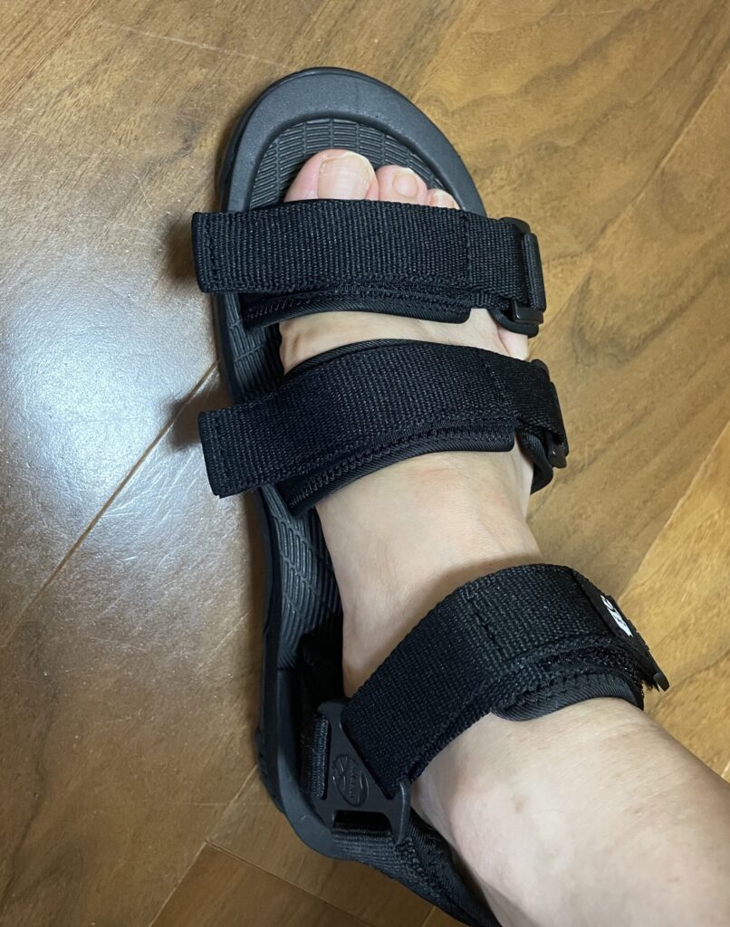 SHAKA_NEO BUNGYを履いている右足
